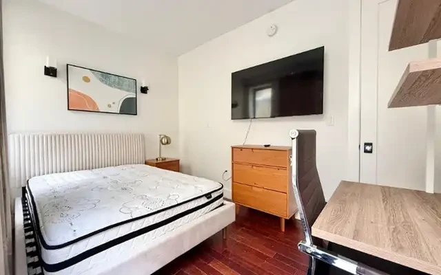 330 Starr Street, Brooklyn 4