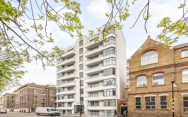 Grays Inn Road, Bloomsbury, WC1X 4