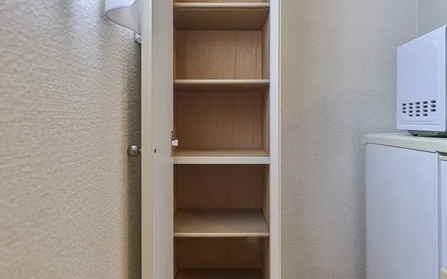 レオパレス川名駒方 - Nagoya student accommodation - 202号房间(带独立厨房)