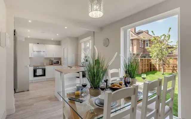 7 Bed Contractor House 4