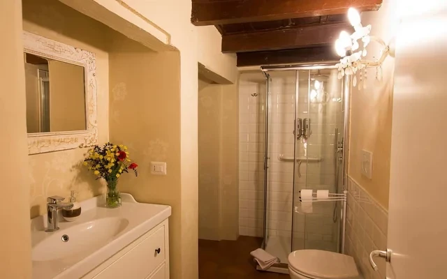 Bilocale soppalcato in centro piazza Aldrovandi 4