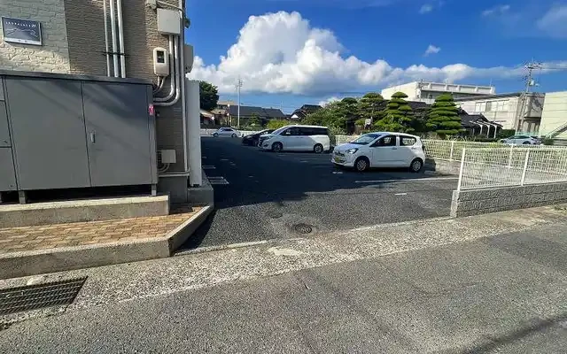 レオパレス中村 2