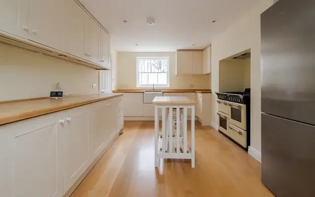 Barnsbury Road, London, N1 0ER 2