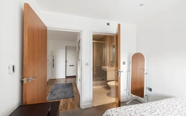 Kings Quarter Apartments, Copenhagen Street, London, N1 0GL 4