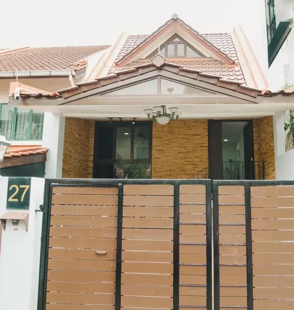 27 Casuarina Road