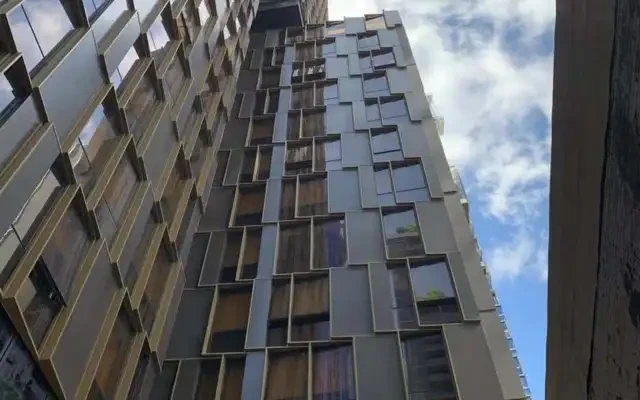Scape La Trobe 4