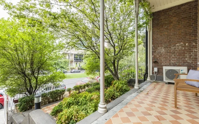 29 Drummond St 2