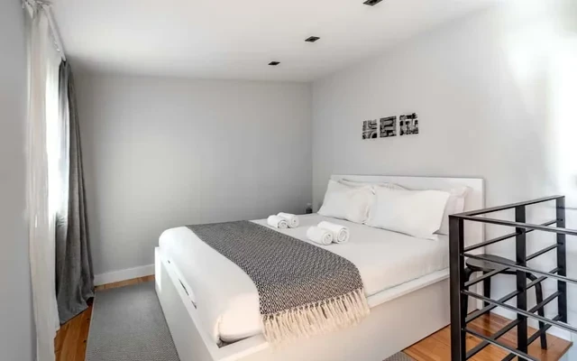 T1 Santos Apartment: Modern Comfort in Lisbon’s Trendy Santos Neighborhood 2