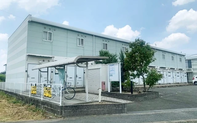 レオパレスわかみや２番館 0