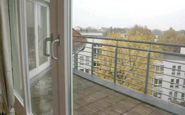 Eisenacher Str. 19DE-01-120M 2