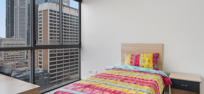 2 Bedroom Apartment - Large High Level