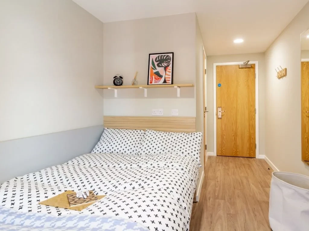 Skyline En Suite Plus