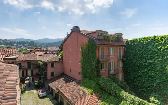 Apartment in Via della Rocca, Torino for 30 m² 2