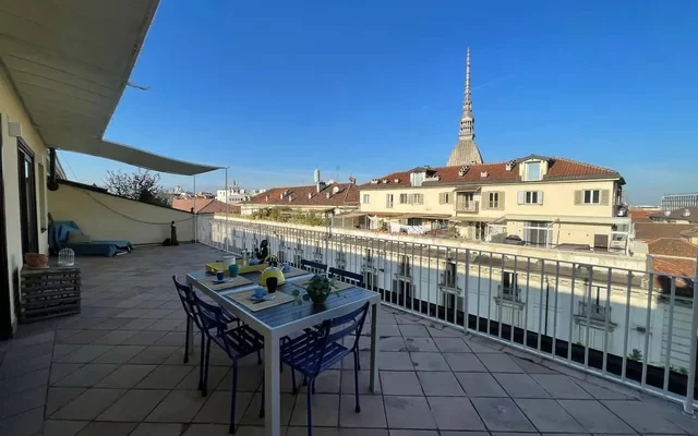La terrazza sui tetti - Via Po 4