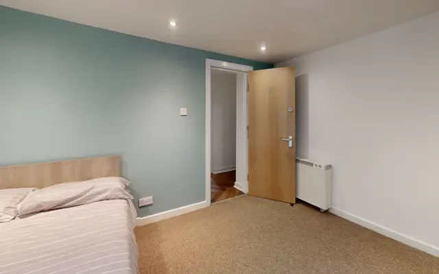 Flat 2, Hyde Terrace, LS2 9LN 4