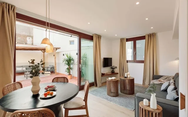 Velia - 2 bedrooms and terrace in Ciutat Vella 1