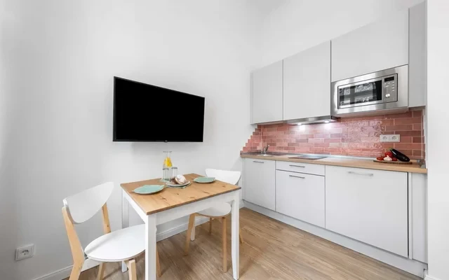Schönes und voll möbliertes Studio Apartment in Berlin 3