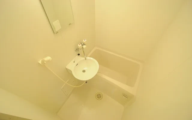 レオパレスエメラルド 3