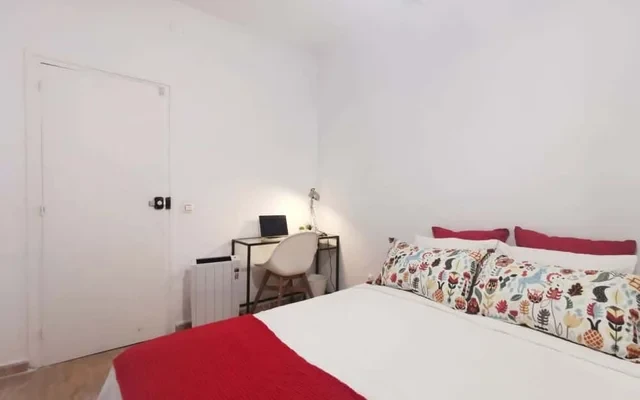 Apartamento con 2 patios en Poble Sec 1