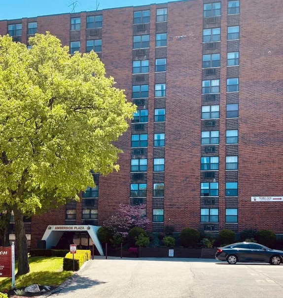 Amberson Plaza Apartments