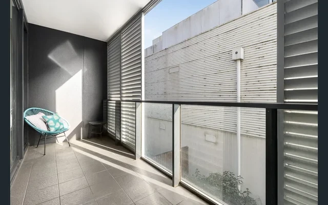 951-955 Dandenong Road 4