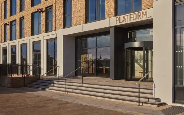 Platform Glasgow 1