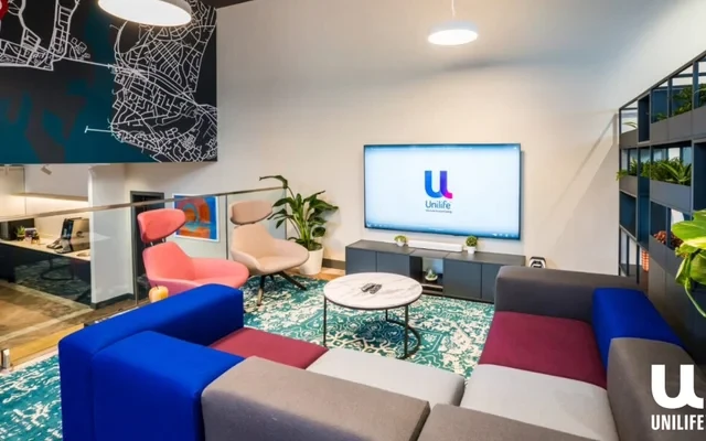 Unilife High Street 4