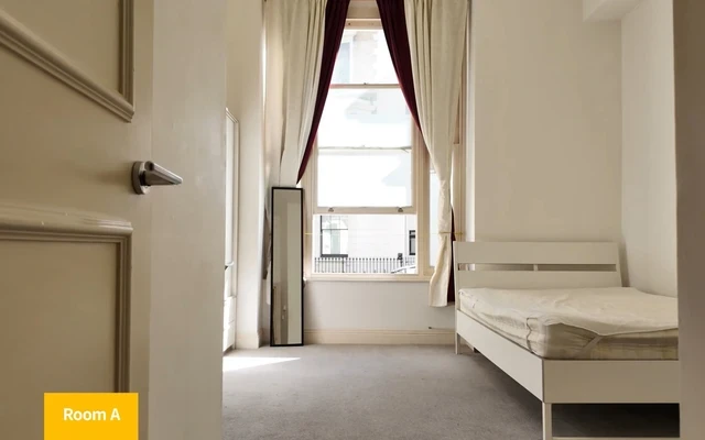 Collingham Place Apartment 2