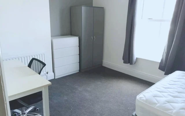 Shared Place·2B2B···1 Mistletoe St, Durham DH1 4EP, UK 1