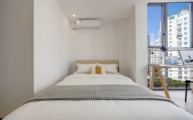 Yishan Road Ziroom Apartment 1