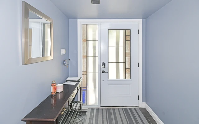 Central 2BR + Workspace Executive Townhouse 1