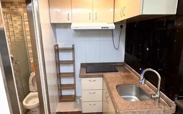 香港深水埗地鐵站旁拎包入住單間全新傢具 2