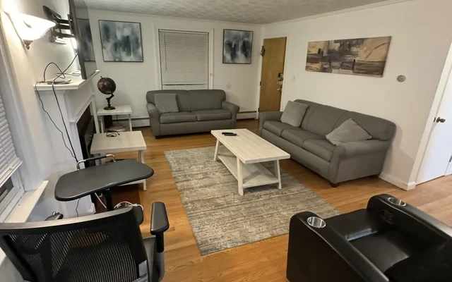 2 Bedroom apartment with parking 0