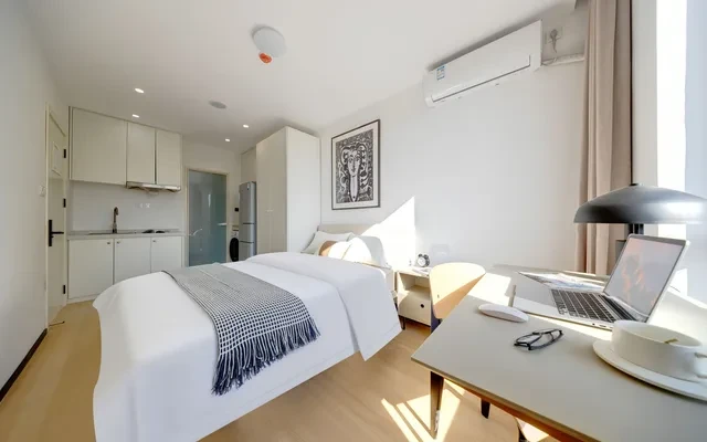 Yishan Road Ziroom Apartment 2