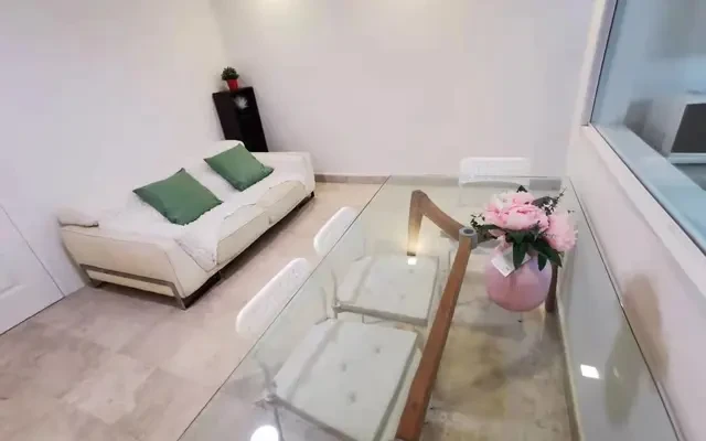 87 Wilkie road--近小印度MRT--佣人房--火爆出租-- 4