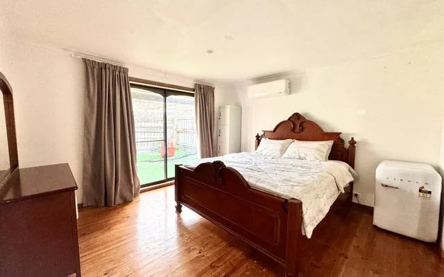4 Ensuite Bedrooms for Ultimate Comfort-Mill Park 3
