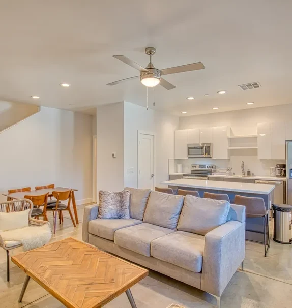 Zona Verde East Apartments