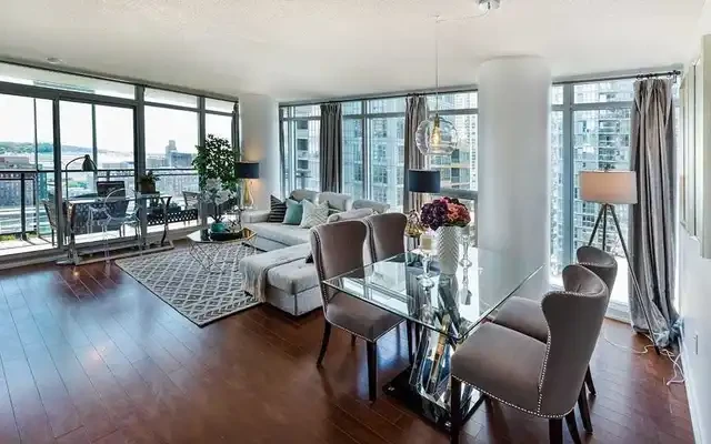 condo lake view 4
