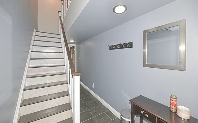 Central 2BR + Workspace Executive Townhouse 2
