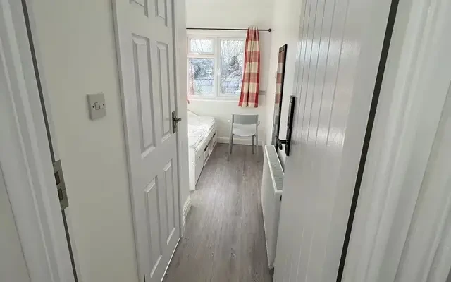 伦敦一区en-suite room in 6 person house 2