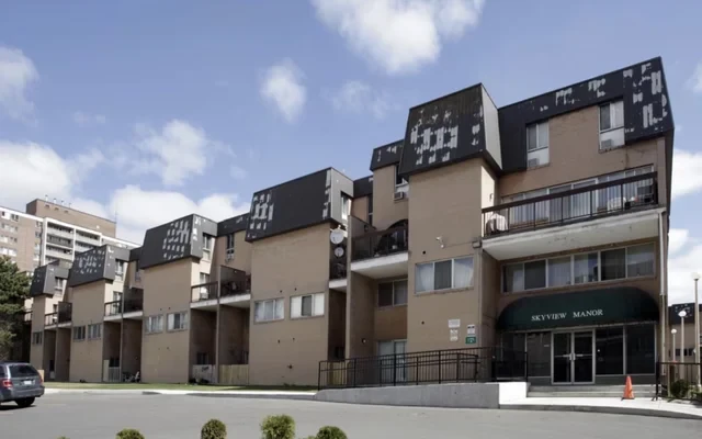 100 Mornelle Crt | All Inclusive Bedroom for Rent | Mins to UTSC &Centennial college - résidence étudiante à Toronto