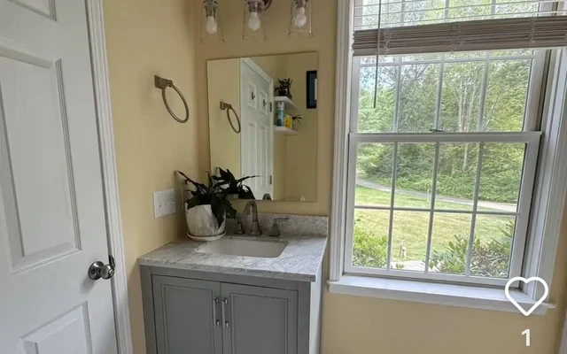 4 bedroom house along Amity road 2