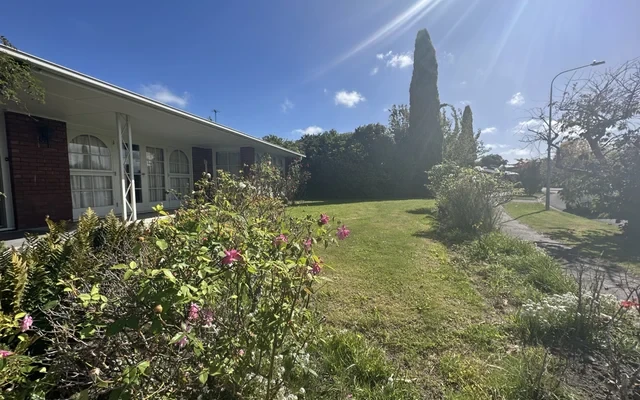 Walking distance to Canterbury University and Education Institute of Canterbury. Located at Rutherglen Ave, Ilam. - Christchurch student accommodation - Walking distance to Canterbury University and Education Institute of Canterbury. Located at Ruthergl