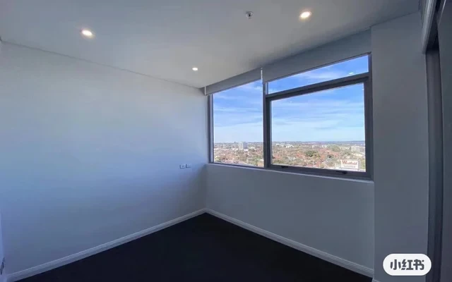 Studio Drive 1