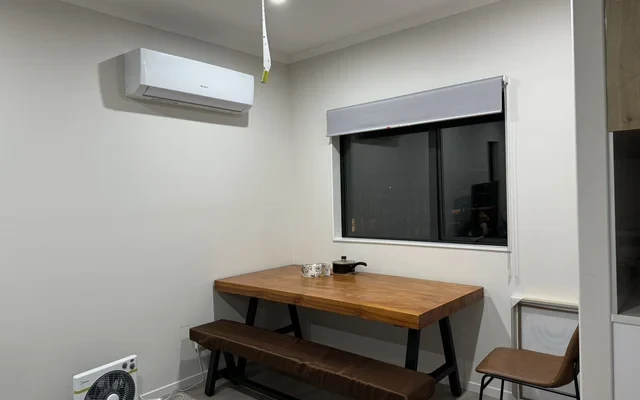 New Lynn 带卫浴房间 3