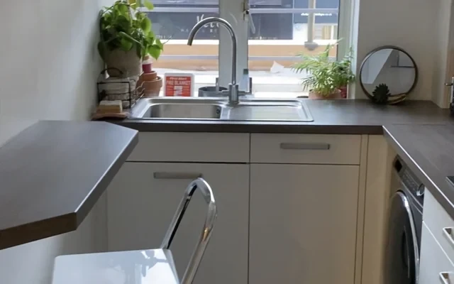 Redcliffe Close, cozy for one to two people 1