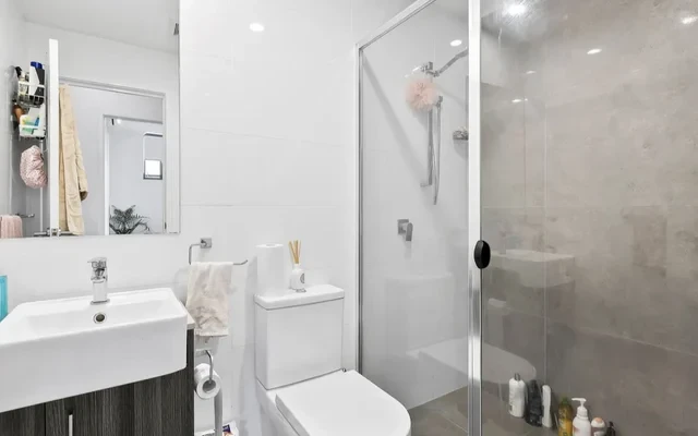 Toowong 18/3 Bennett street 2b2b 3