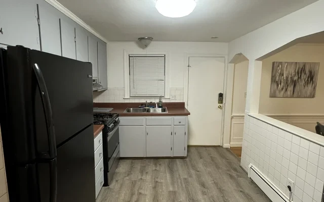2 Bedroom apartment with parking 4