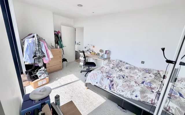 Strata Tower SE1 高层落地窗 1