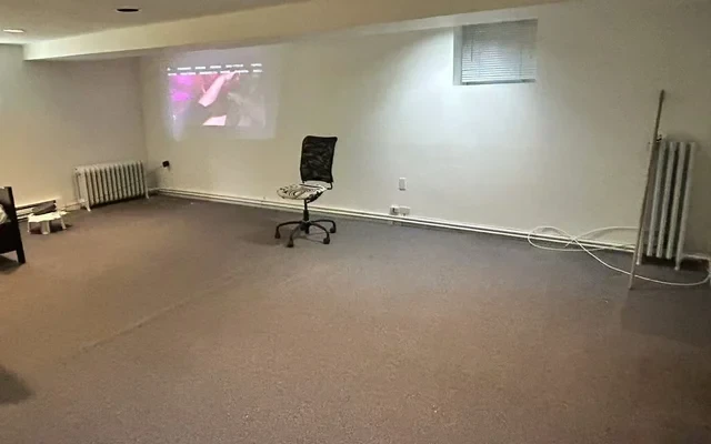 多伦多市中心卡萨罗马城堡附近别墅basement 3